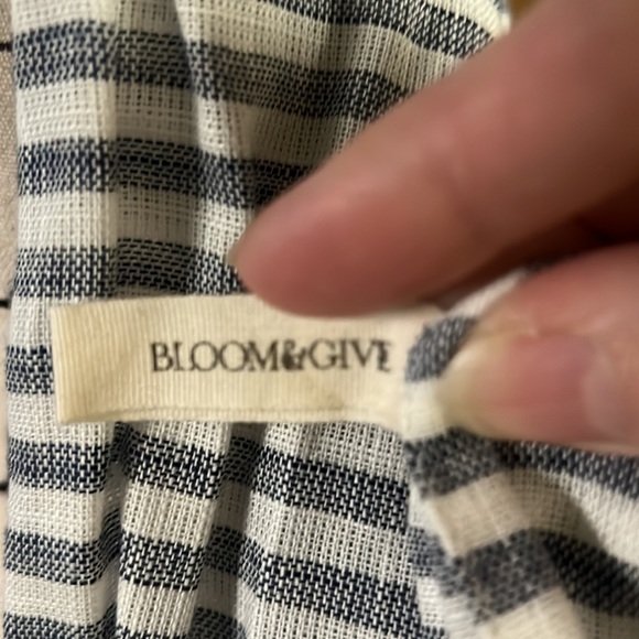 Scarf - Picture 4 of 5